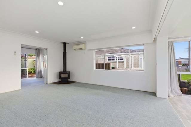 4 Tupaea Street 1126_3