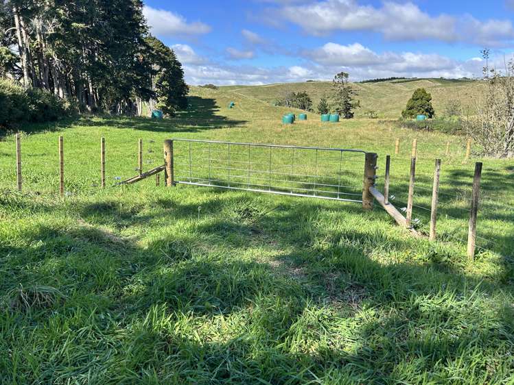 Near 741 Upland Road Egmont Village_2