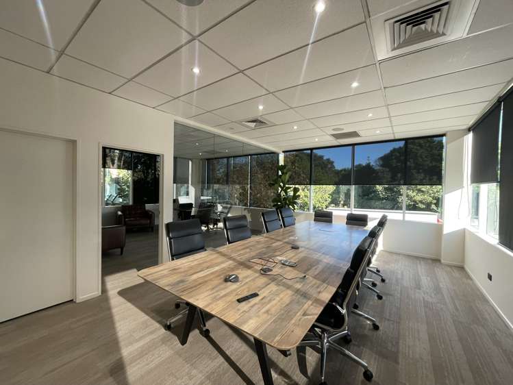 128-138 Hugo Johnston Drive Penrose_11