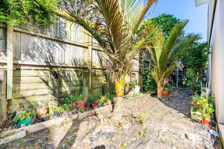 1/46 Carlos Drive Flat Bush_15