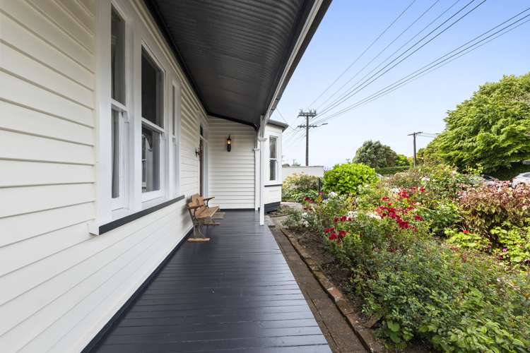 132 Tukapa Street Westown_40