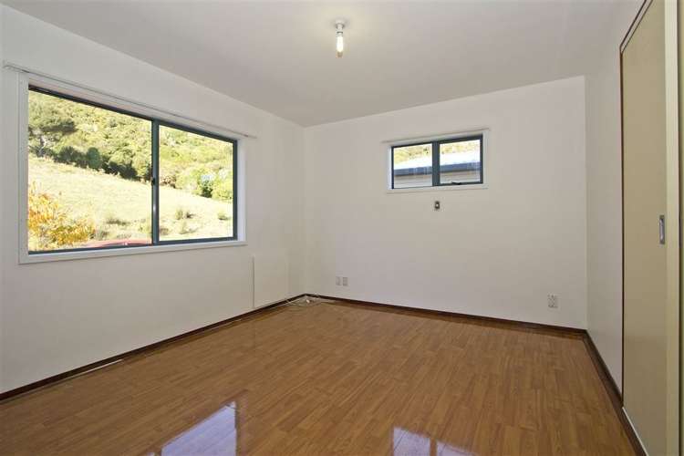 46 Pencarrow Crescent Wainuiomata_19