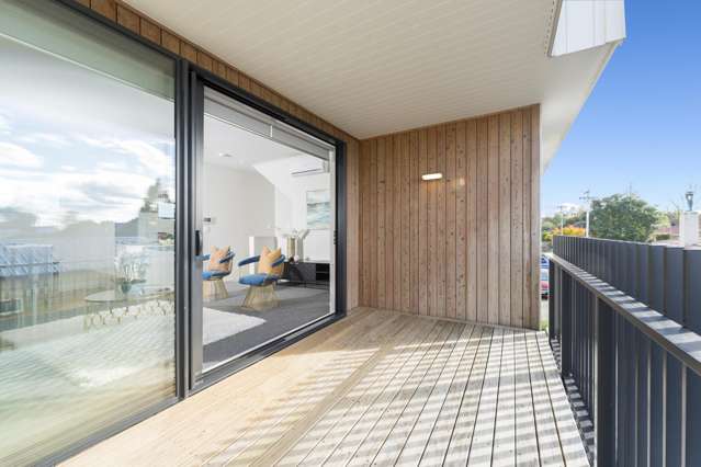 5/5 Peachgrove Road Te Atatu Peninsula_1