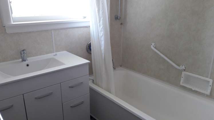 2/124 Brookside Terrace Bryndwr_8