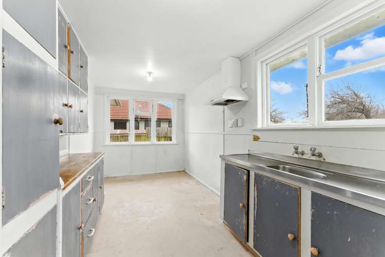 110 Emmett Street Shirley_12