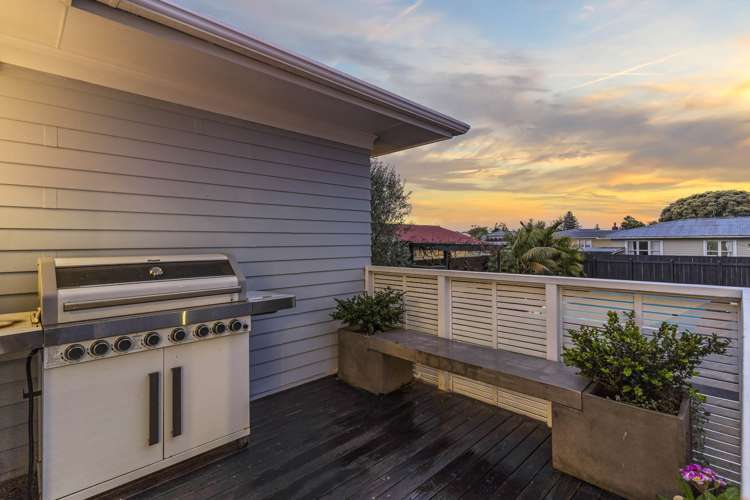 11 Montmere Avenue Te Atatu Peninsula_19