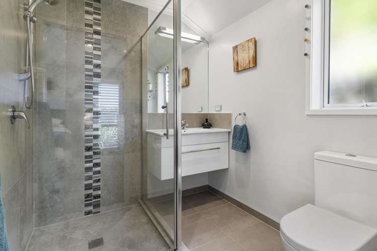 50 Beachwood Drive Hatfields Beach_17