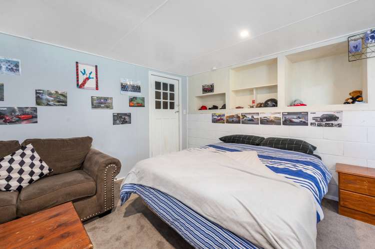 115 Basley Road Owhata_17