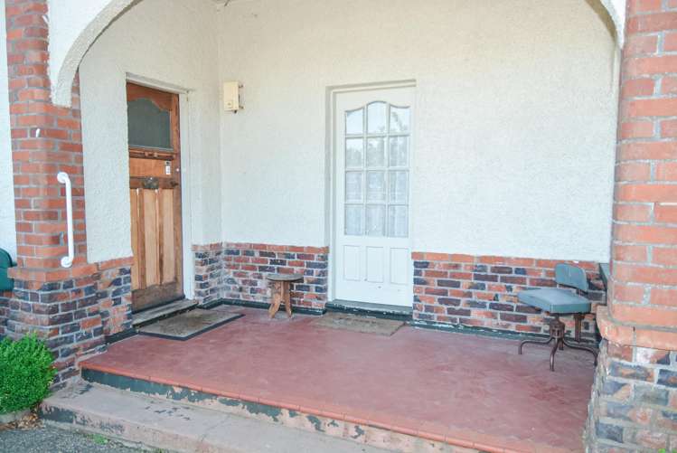 54 Earnslaw Street Avenal_16