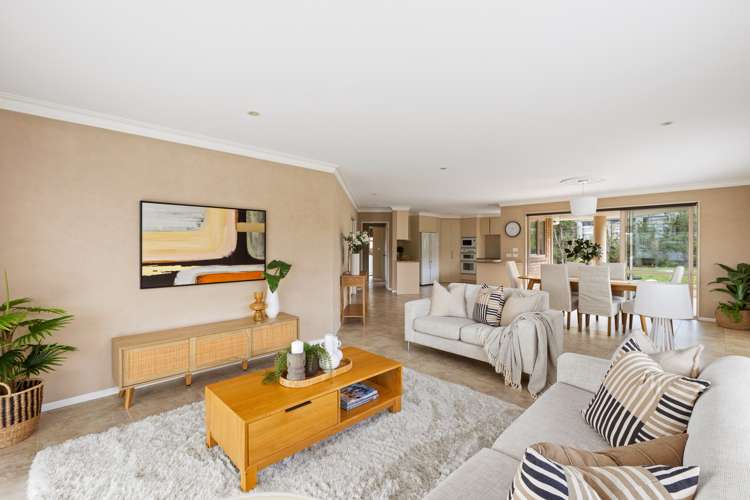 52 Grovenor Drive Orewa_4