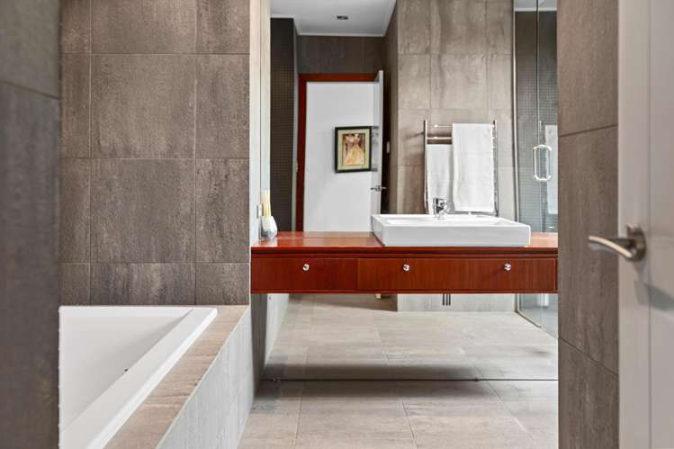 2 Caldera Close Pyes Pa_33