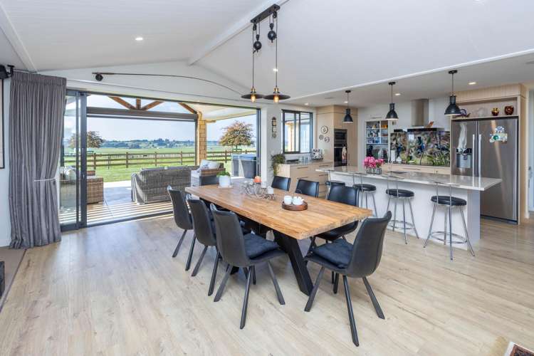 222 Meadway Road Ngahinapouri_8