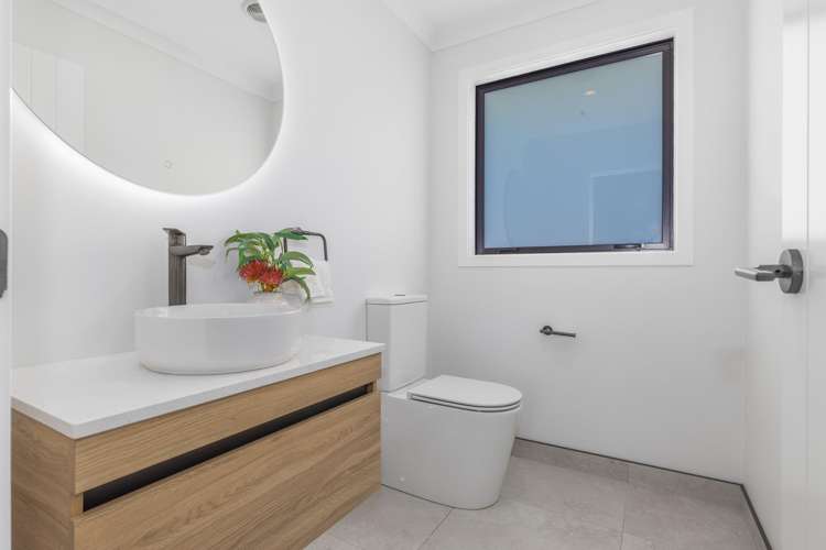 60B Queen Charlotte Drive Aotea_25