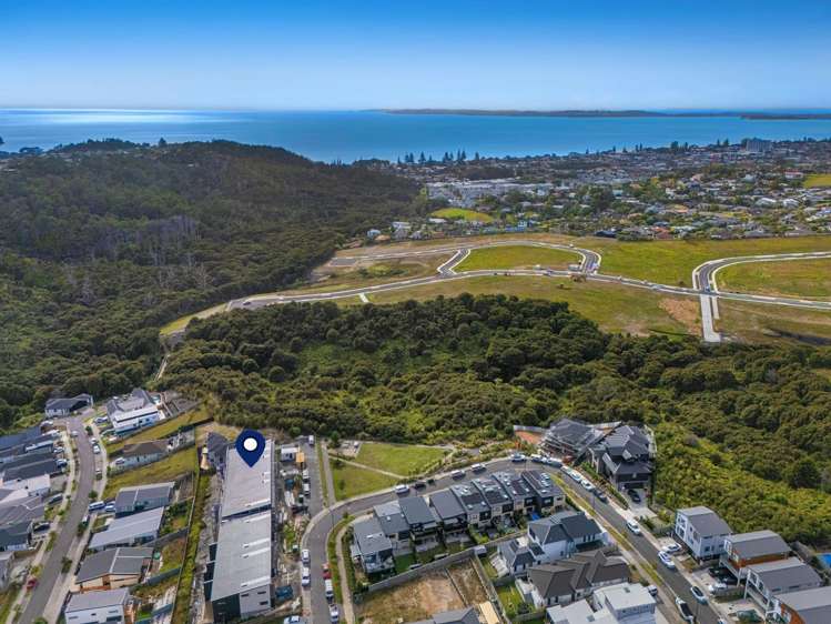 6/3 Kawau Close Orewa_9