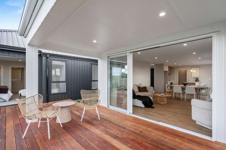 42 Opouatu Avenue Glenbrook_11