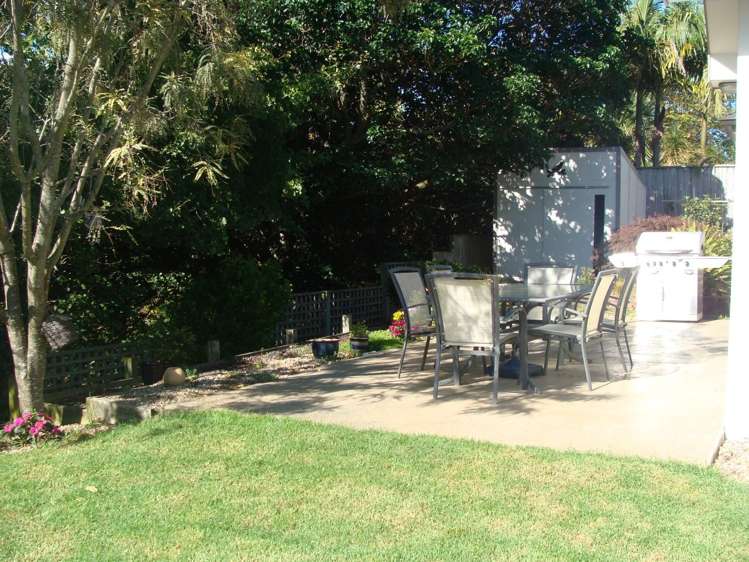 52 Honeysuckle Lane Ohauiti_17