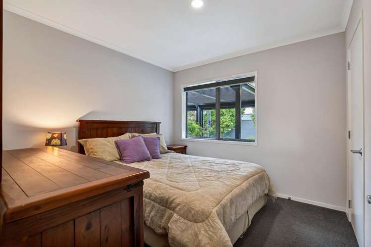 122 Pohutukawa Place Waiwhakaiho_15