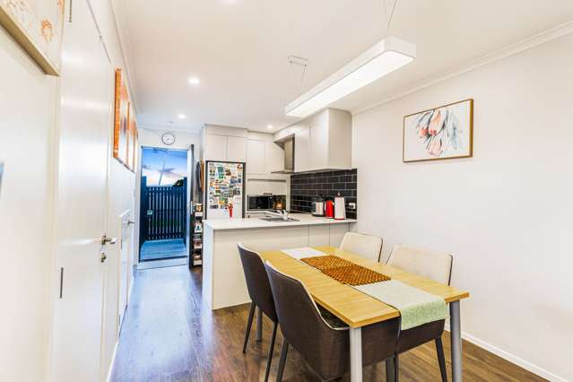 2 Wharara Lane Massey_3