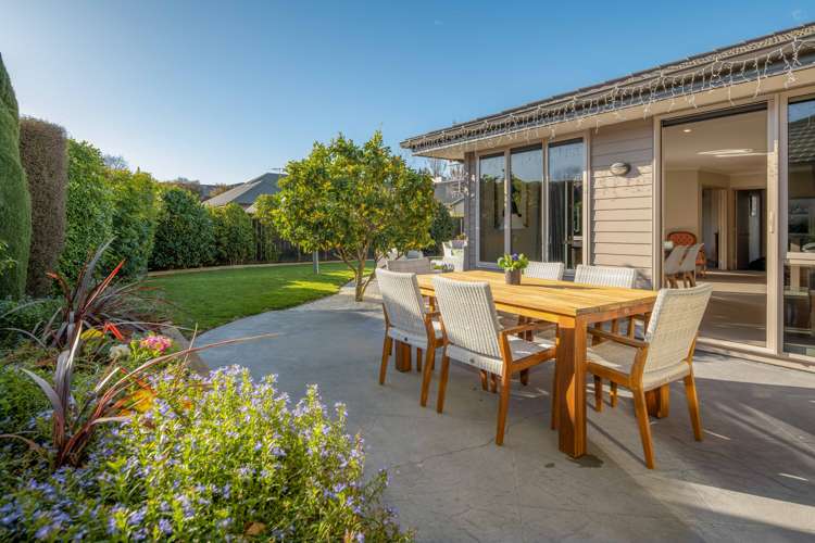 8 Kensington Place Springlands_12