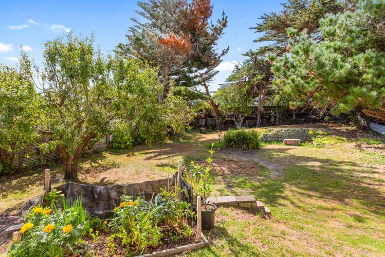 6 Toi Street Otaki Beach_25