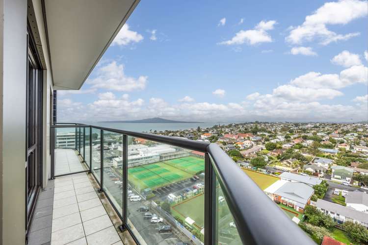 9-17 Byron Avenue Takapuna_14