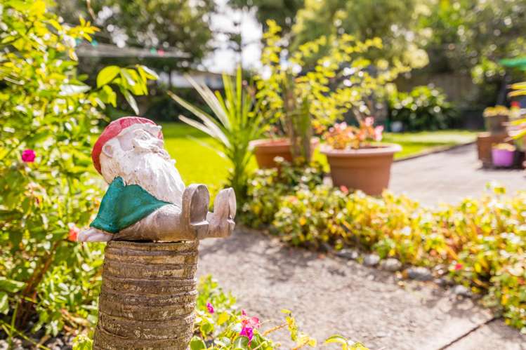 23 Lowtherhurst Road Massey_15