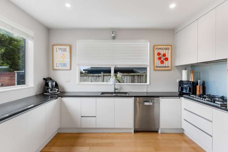 13 Thistle Close Beachlands_8