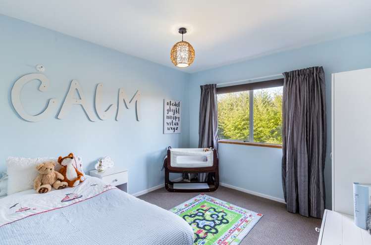 9 Armstrong Grove Hilltop_15