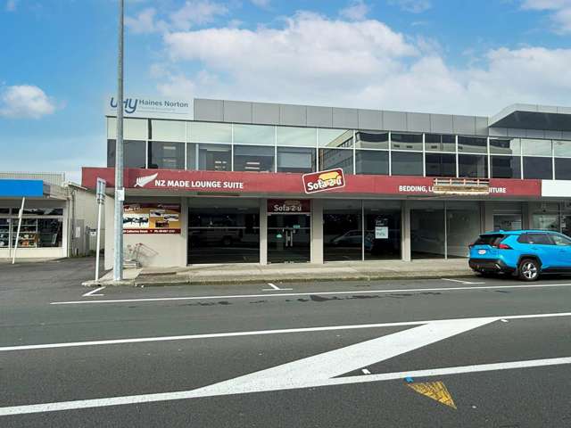 HENDERSON'S PRIME RETAIL OPPORTUNITY