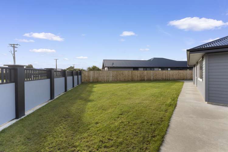 64 Pharazyn Street Feilding_18