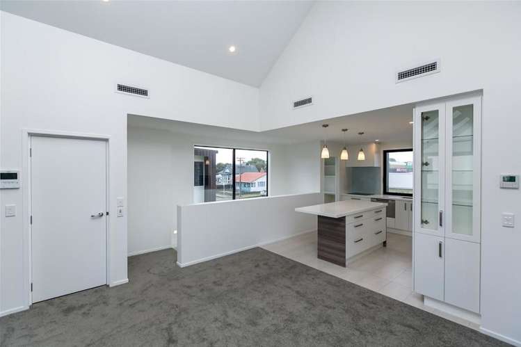 39 Buller Street New Plymouth Central_7