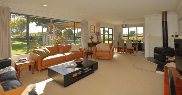 500 Mill Road North Roslyn Bush_3