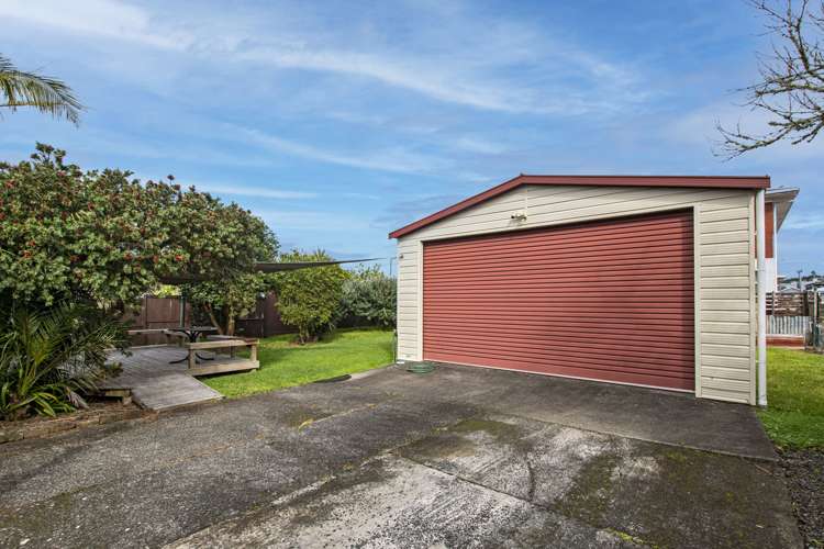 8 Bernard Street Avenues_17