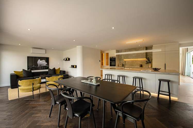 12 Tangaroa Street Point England_12