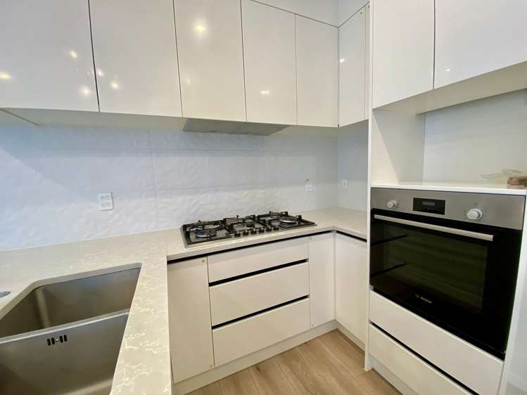 75 Granville Drive Massey_1