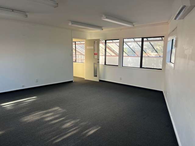 3 & 4/1 View Road Glenfield_2