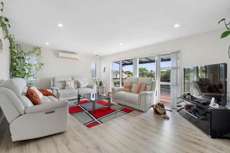 25 Whiteacres Drive_5