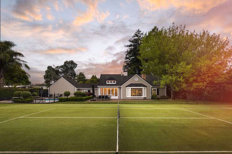 4 Pollock Drive Chartwell_1