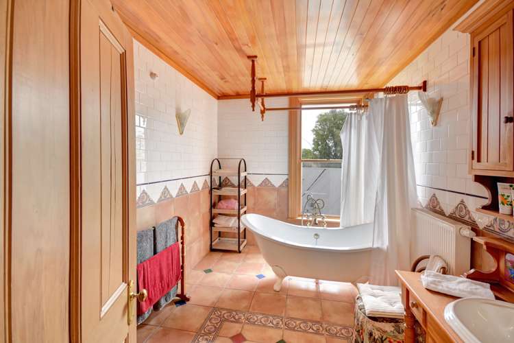 204 Highgate Roslyn_18