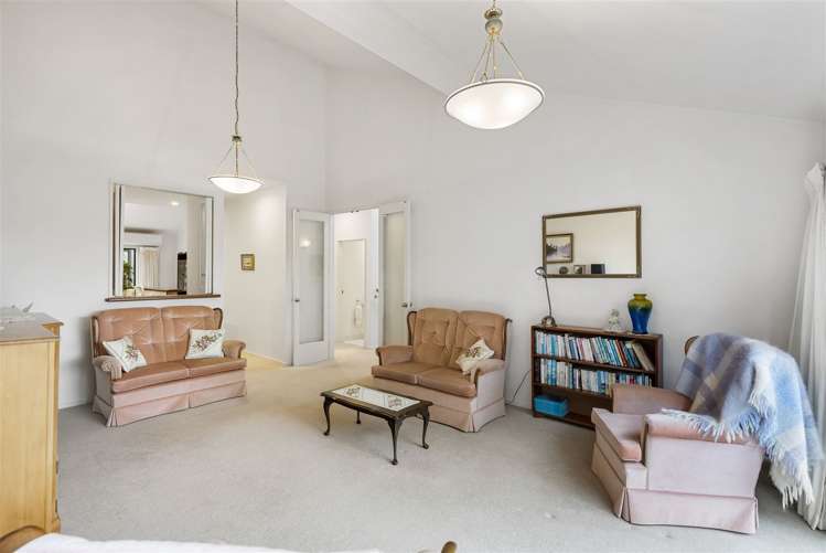 2/8 Tobago Place Sunnynook_5