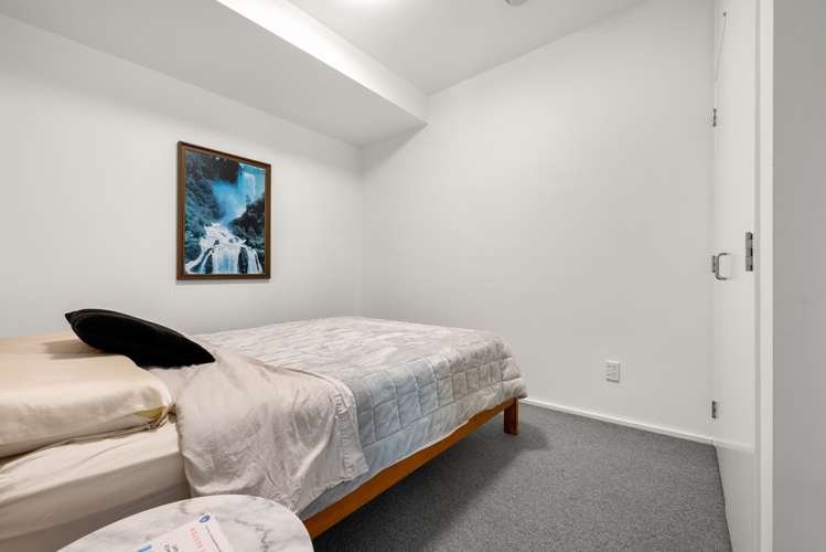 1/7 Hanson Street Mount Cook_5