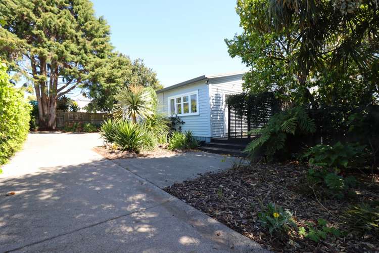 1/4 Kaurilands Road Titirangi_9