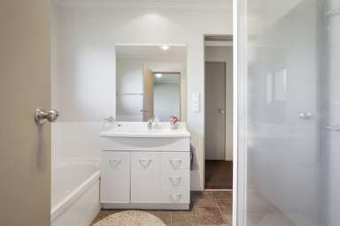 82A Gladstone Road_4