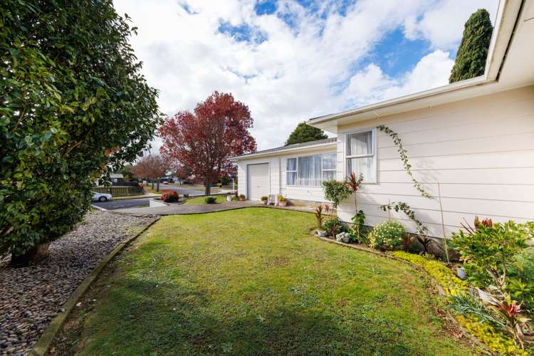 70 Meadowvale Drive Levin_11