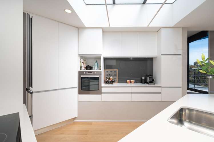 35A Te Awakura Terrace Mount Pleasant_13