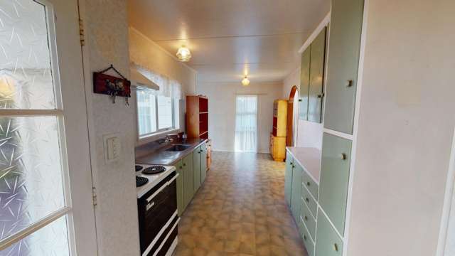 6 Raglan Avenue 10922_1