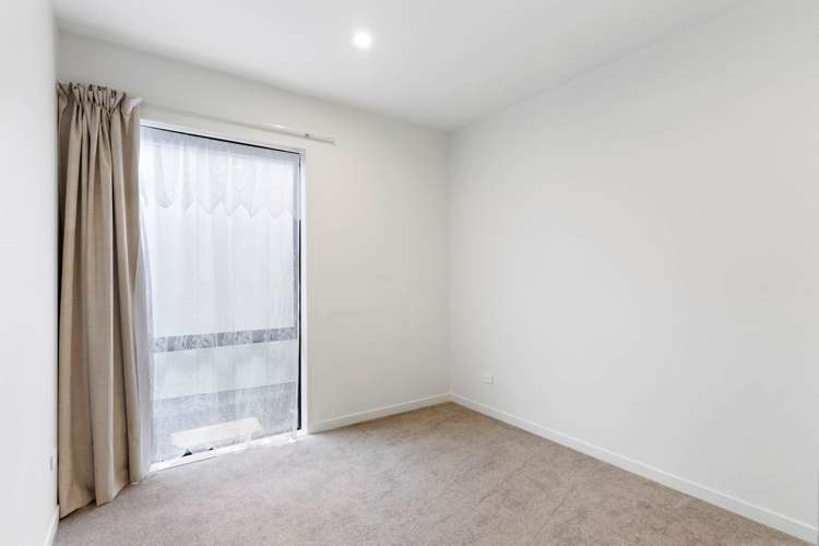 9 Puwha Street Massey_10