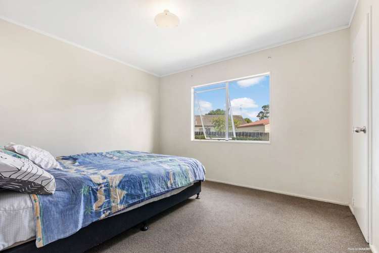 2/22 Tamworth Close Manurewa_5