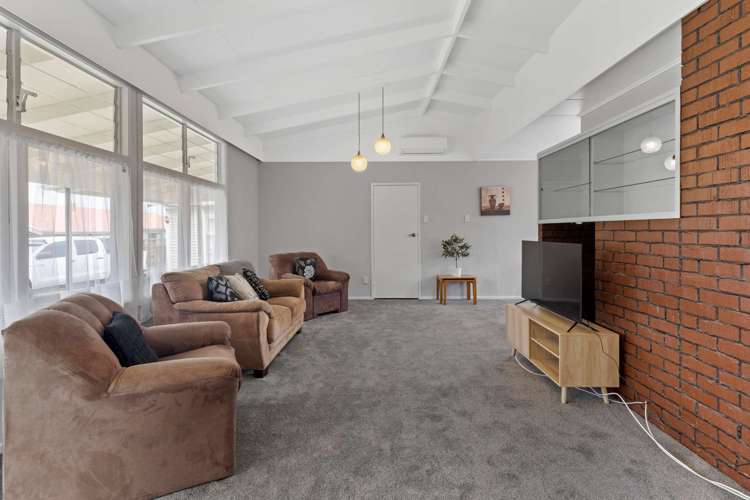 20 Leslie Avenue_0