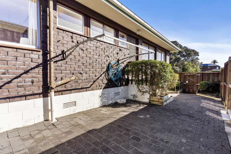 1/27 Sea Spray Drive Bucklands Beach_13